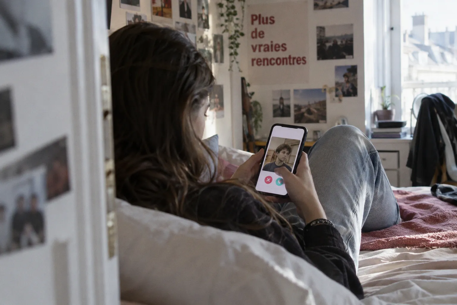 Algorithmes de rencontre : comment les réseaux sociaux anticipent nos désirs secrets