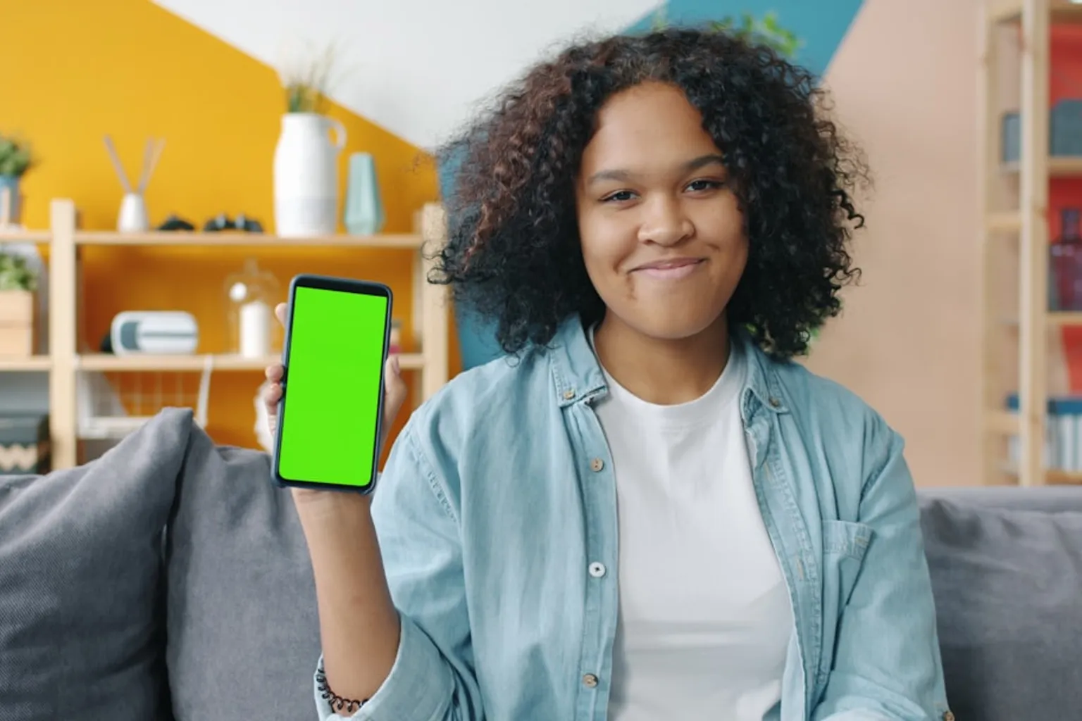 Comment l’algorithme de Tinder façonne nos rencontres et transforme la romance moderne