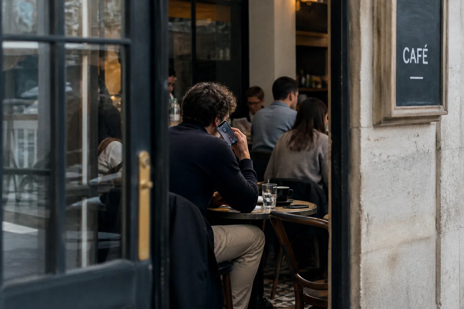 Overtone : l'IA qui révolutionne les rencontres en misant sur la voix plutôt que sur le physique