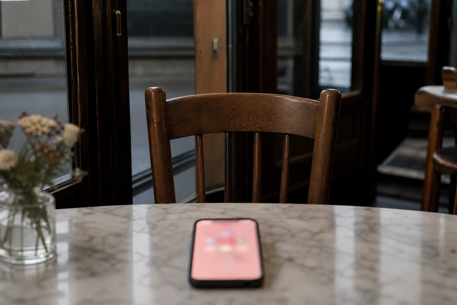 Rencontre virtuelle et réelle : quand privilégier chaque approche